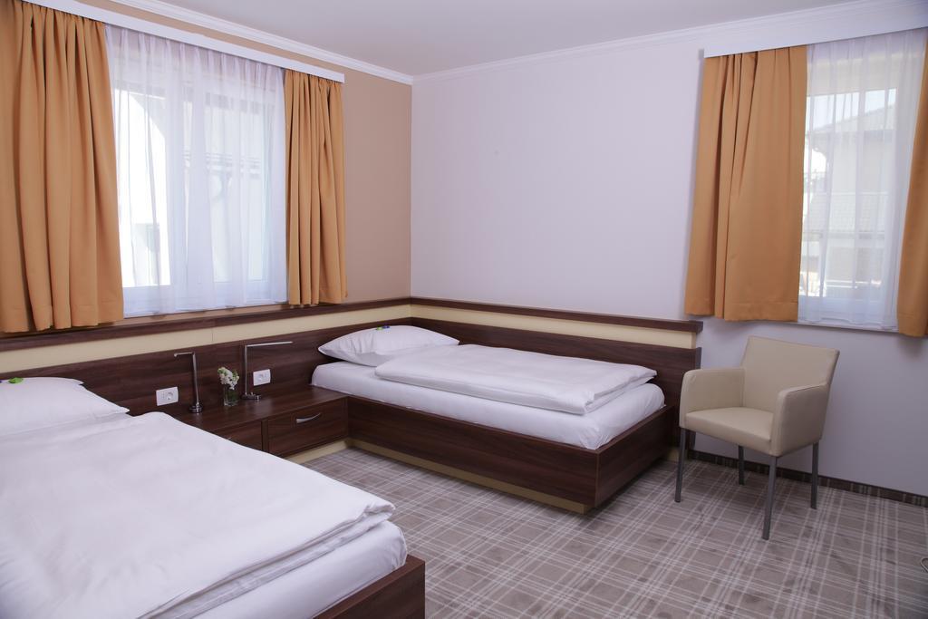 Primus Hotel & Apartments Wina Ruang foto